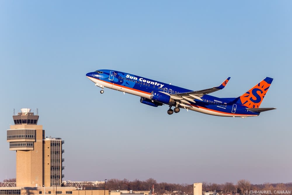 Flying on Sun Country Airlines? Here's what you need to know about their policy so that you can bring your portable oxygen concentrator on your next flight.